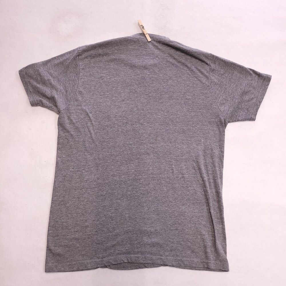 Bay Island Milwaukee Bucks Graphic Casual T-Shirt Mens Size L Gray Green - Picture 8 of 9